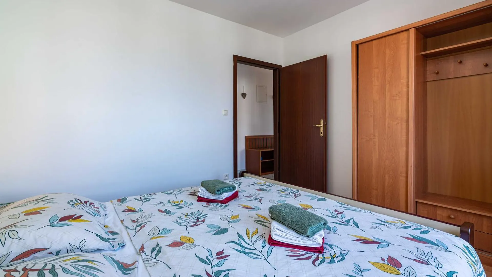 Apartment Apt Ksenija, Vantacici-Malinska, Island Krk